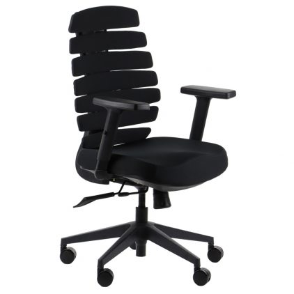 Juoda biuro kėdė su unikaliu nugaros atlošu